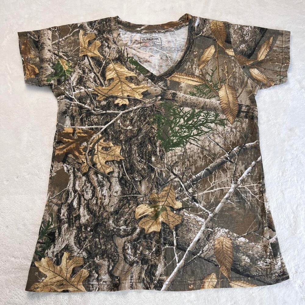 MAGELLAN v-neck women’s T-shirt Outdoor Hunting Gear size Large